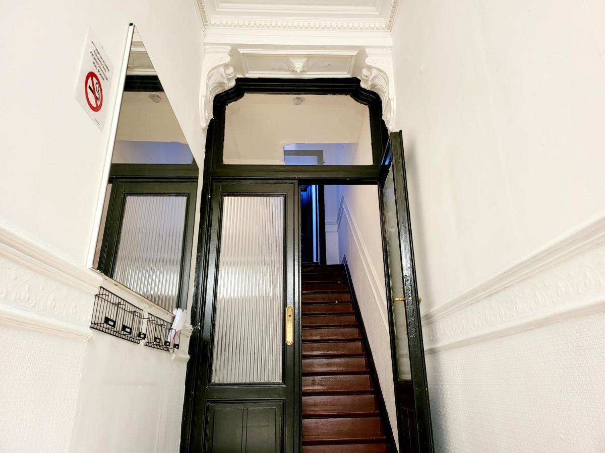 Apartmán Chambre Privee Au 3E Etage Sans Ascenceur En Plein Centre De Charleroi Exteriér fotografie
